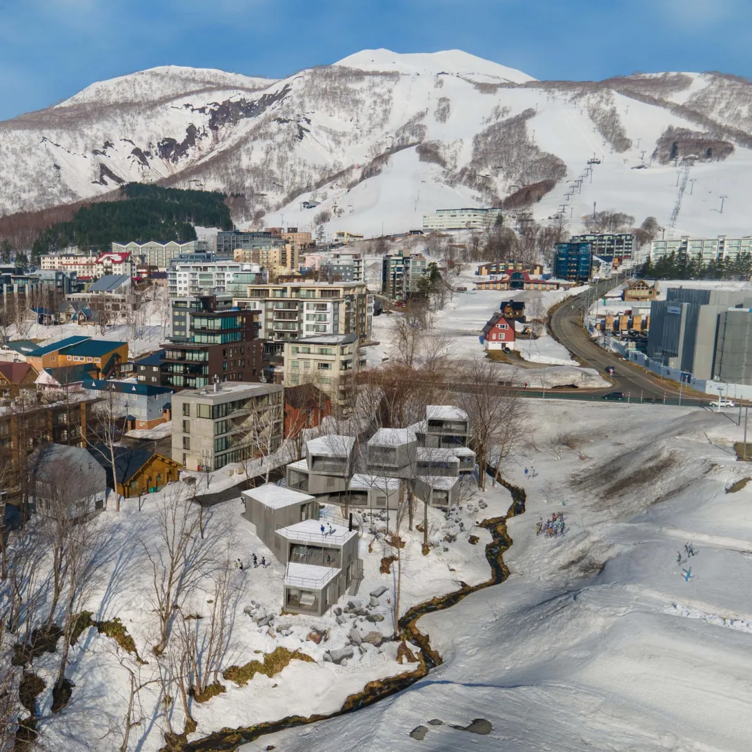 HCE_210610_BirdsEye_cr_sq copy